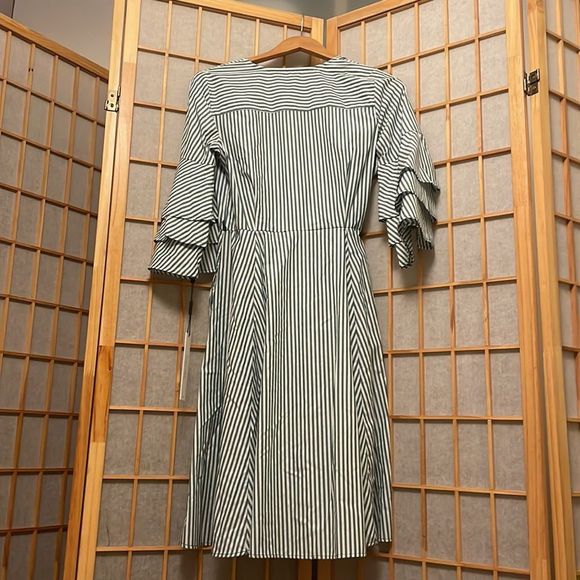 NWT Calvin Klein wrap dress - Picture 5 of 5